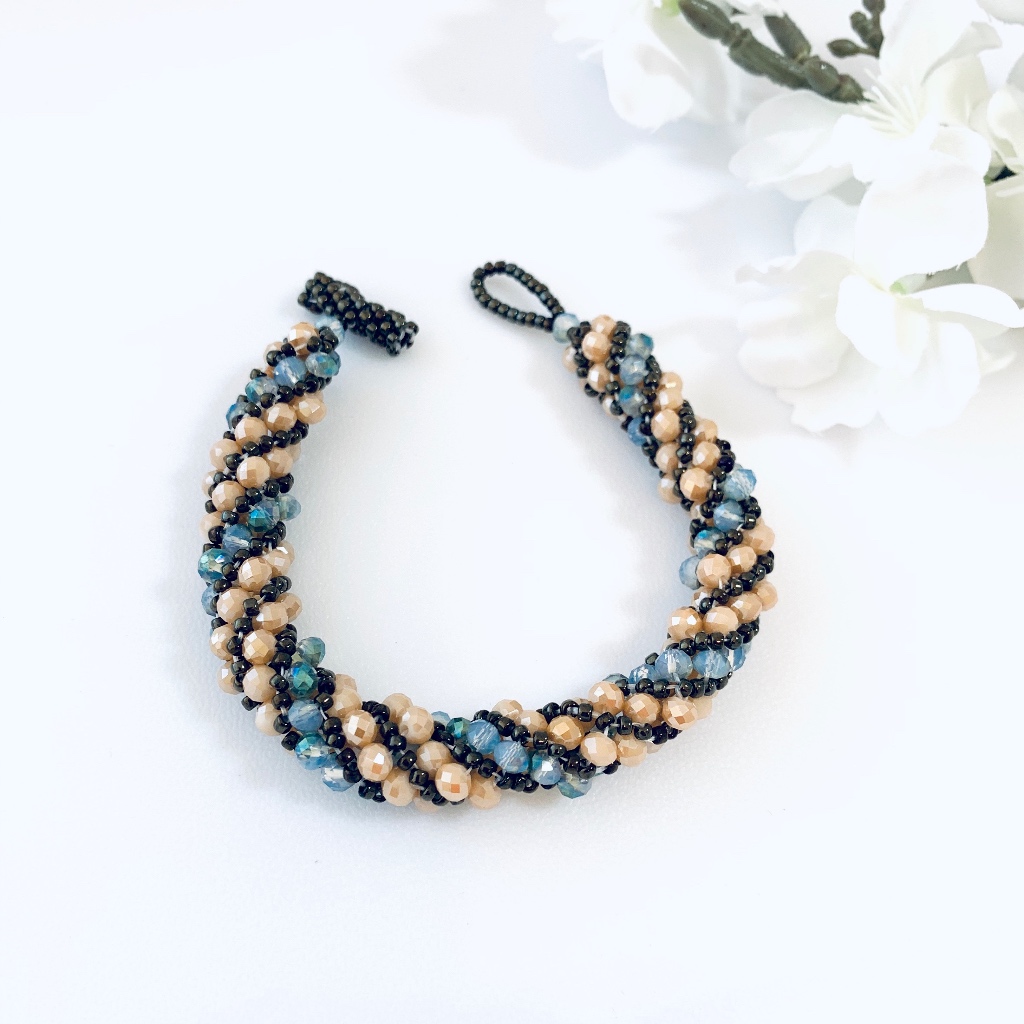 New Beaded Toggle Bracelet Peach Light Blue